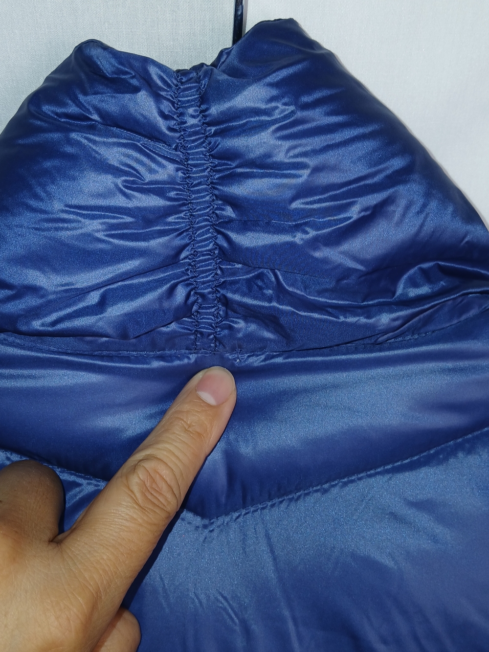 L.L. Bean Downtek Women's Puffer‎ Vest in Deep Blue - Large - Picture 5 of 9